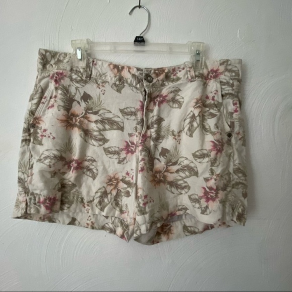 Sonoma Life And Style Women’s Shorts Size 14